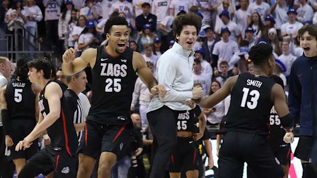 Gonzaga Bulldogs BYU Cougars32